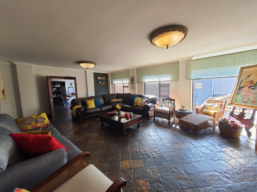 5 Bedroom Property for Sale in Vaalpark Free State